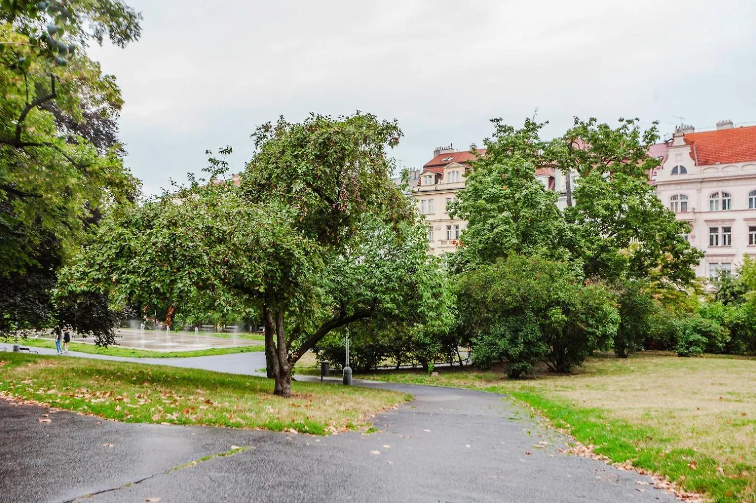 Blueground Vinohrady Balcony Luxury Area Prg-32 Daire Prag