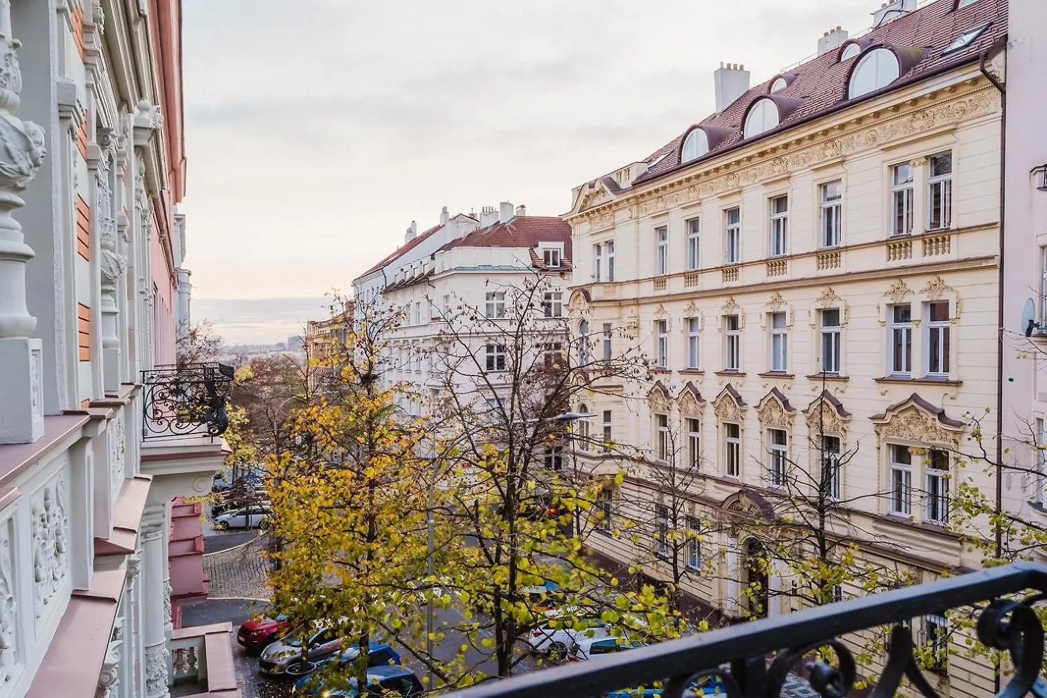 Blueground Vinohrady Balcony Luxury Area Prg-32 Daire Prag 0*,  Çek Cumhuriyeti